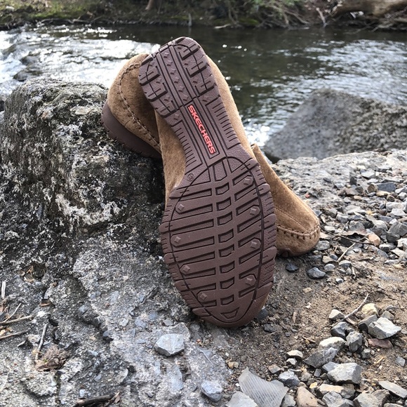 Limited Ed. Brown Leather Sketchers NWOT - Picture 3 of 4